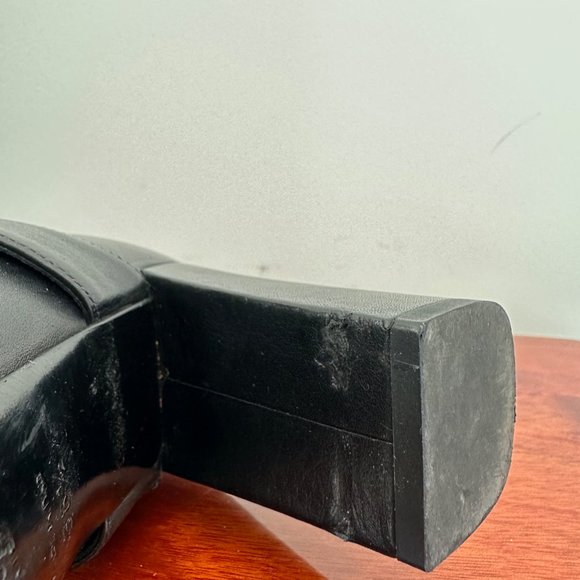 Saint Laurent Black Leather Ankle Boot - Picture 10 of 13